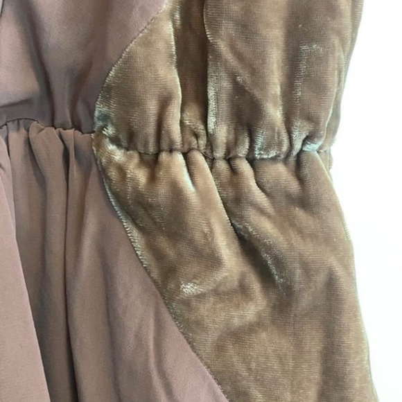 BCBGeneration Velvet detail Dress - Picture 2 of 4